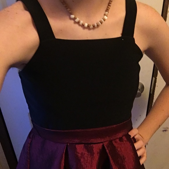 Poppies and Roses elegant black and red dress - Picture 2 of 5